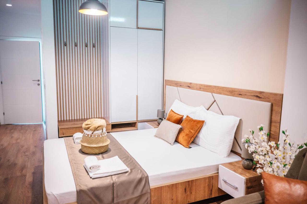 Apartments Cungu Улцинь Екстер'єр фото